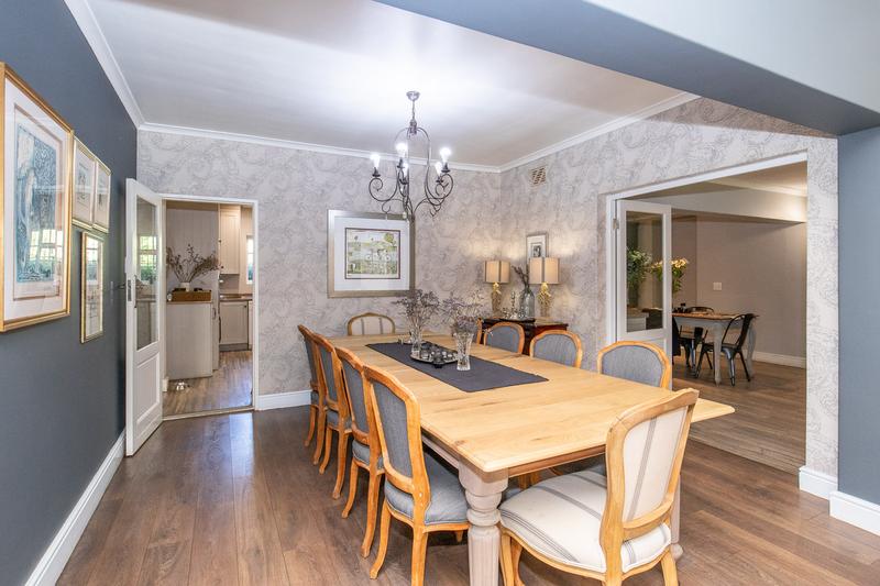 4 Bedroom Property for Sale in Constantia Western Cape